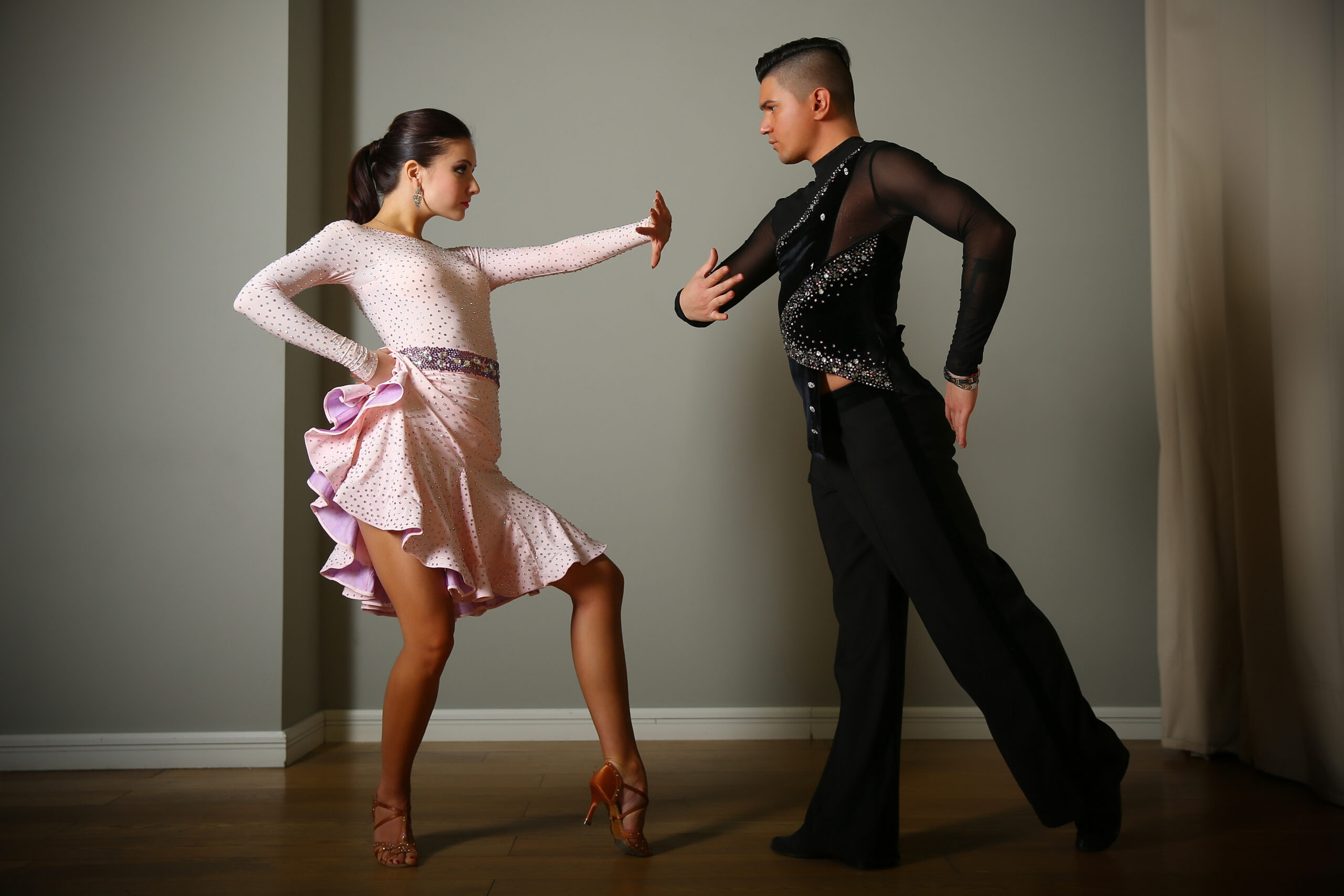 情熱とドラマの舞台 – 社交ダンス、パソドブレの魅力を探る